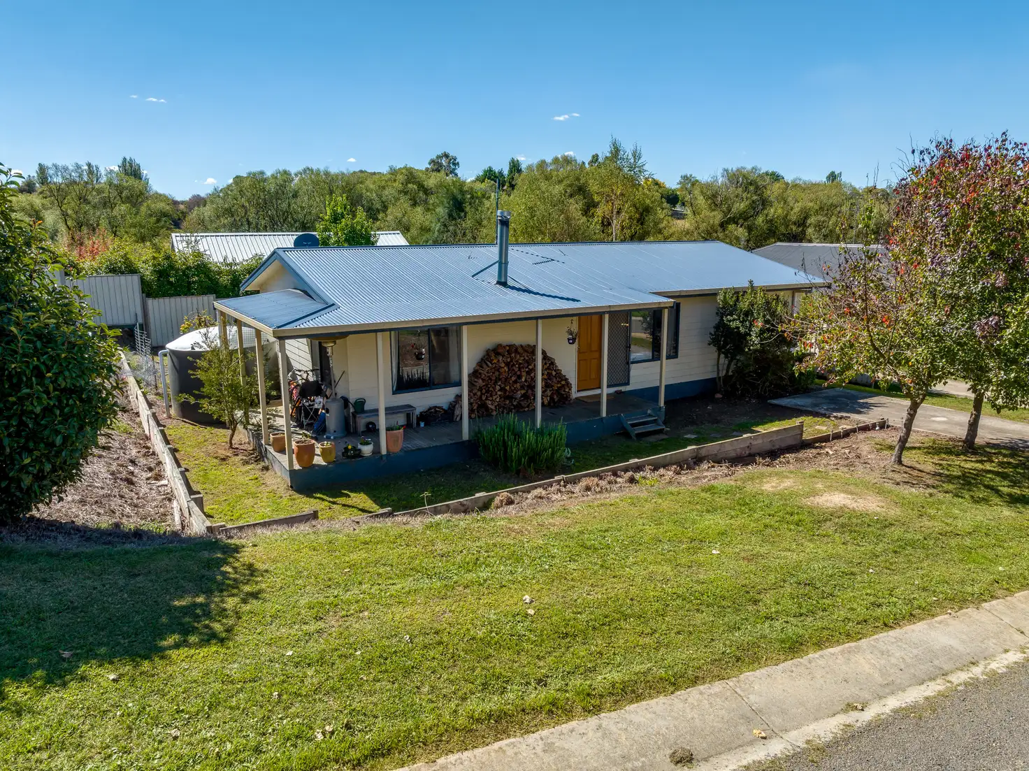 Main view of Homely house listing, 2 Corcoran Pl, Crookwell NSW 2583