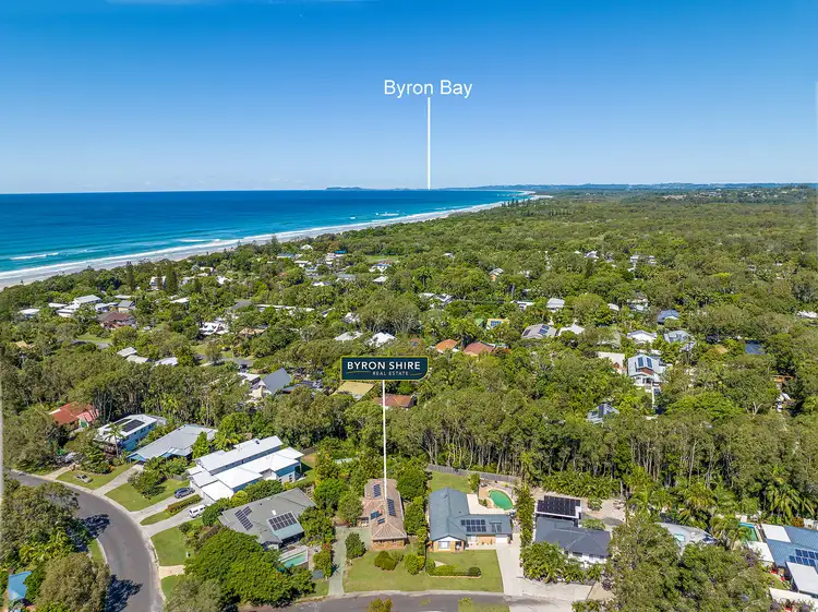 2 Berrimbillah Ct, Ocean Shores NSW 2483