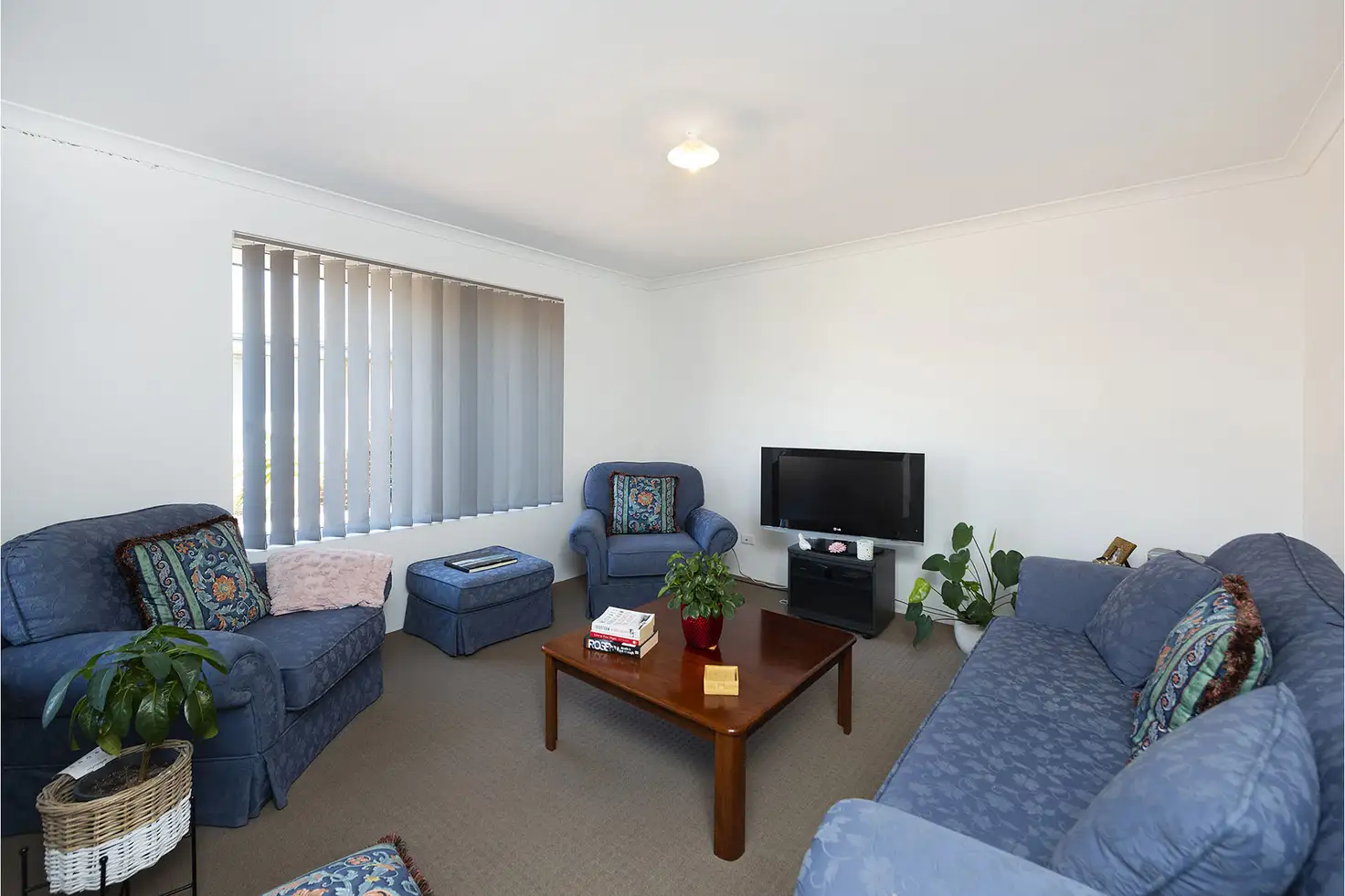 Main view of Homely unit listing, Unit 6/11 Hodnet Bend, The Vines WA 6069