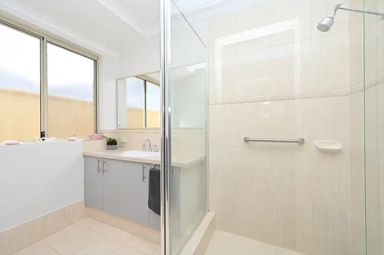 Sixth view of Homely house listing, 3 Bardeen Pass, Carramar WA 6031