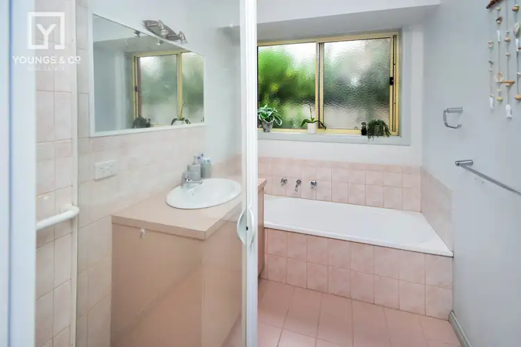 Fifth view of Homely unit listing, Unit 3/12 Homewood Dr, Mooroopna VIC 3629