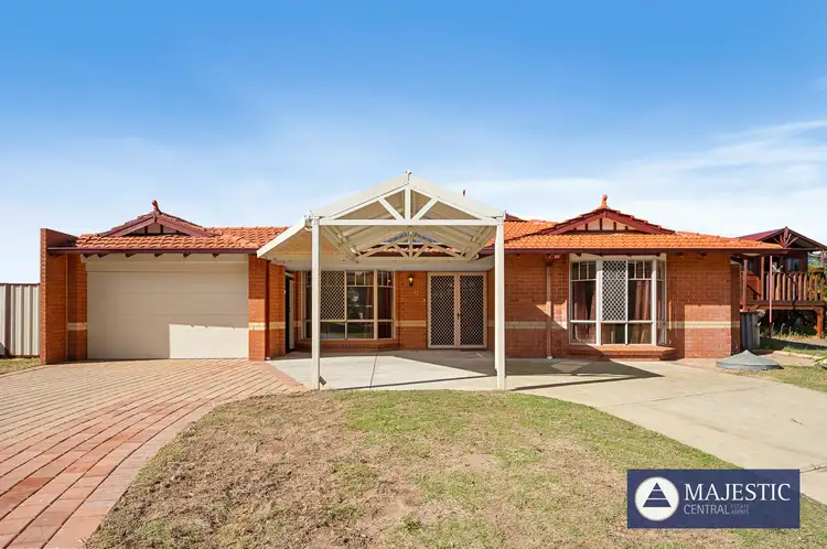 17 Moreton Crescent, Warnbro WA 6169