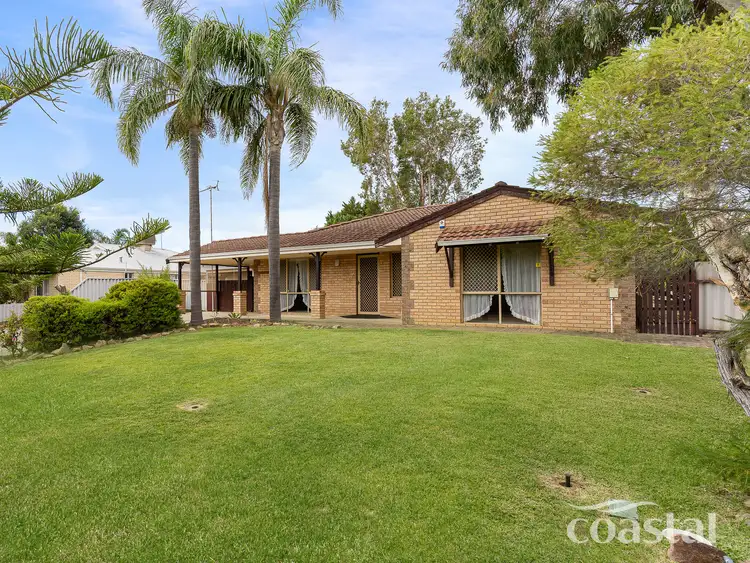 25 Sandeland Ave, Coodanup WA 6210