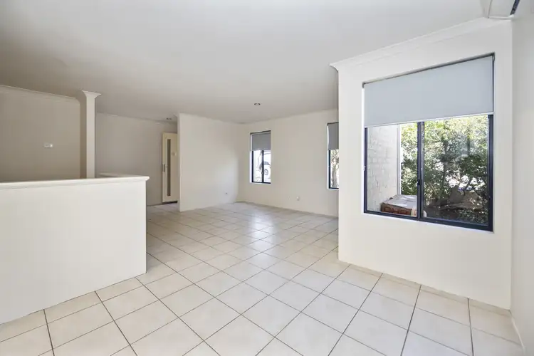 Seventh view of Homely villa listing, 401A Flinders St, Nollamara WA 6061