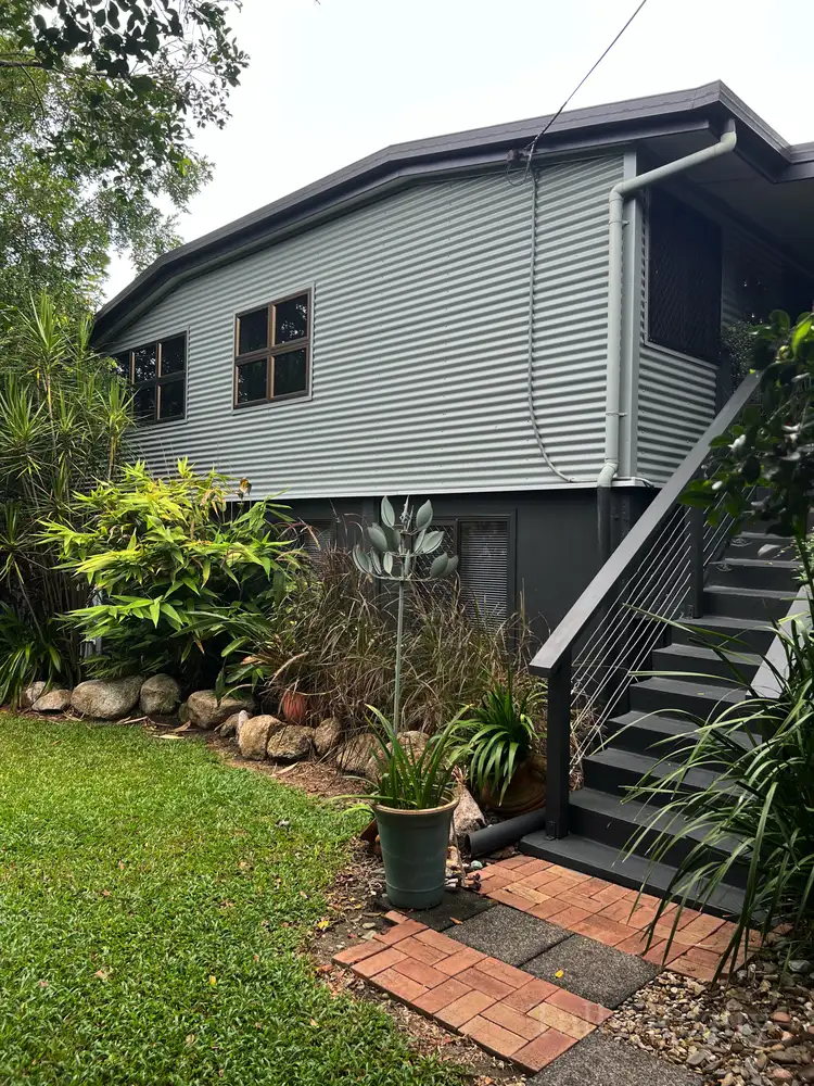 1 Hyatt St, Tully QLD 4854