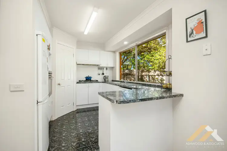 Fifth view of Homely unit listing, 8 Thomas Mews, Bairnsdale VIC 3875