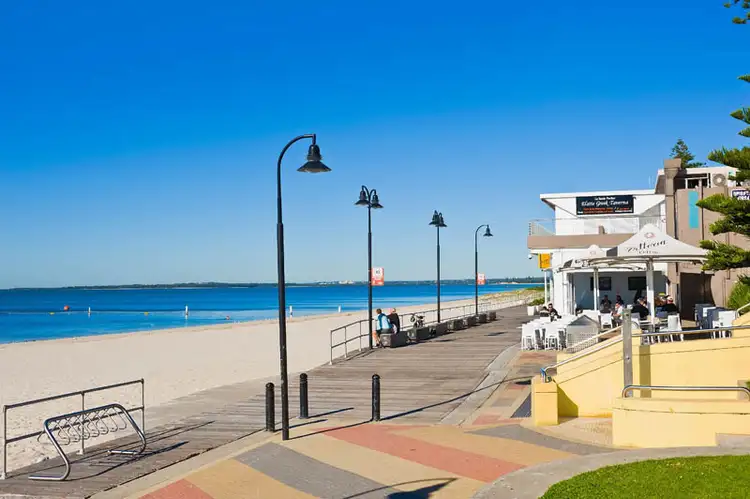 Fifth view of Homely unit listing, 6/13 Hercules Rd, Brighton-le-sands NSW 2216