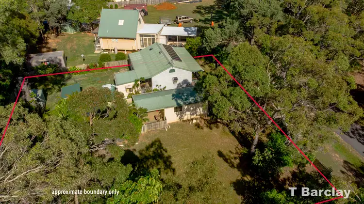 6-8 Flora St, Lamb Island QLD 4184