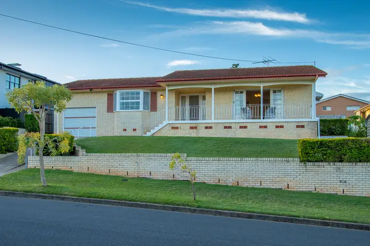 3 Lewana St, Mansfield QLD 4122