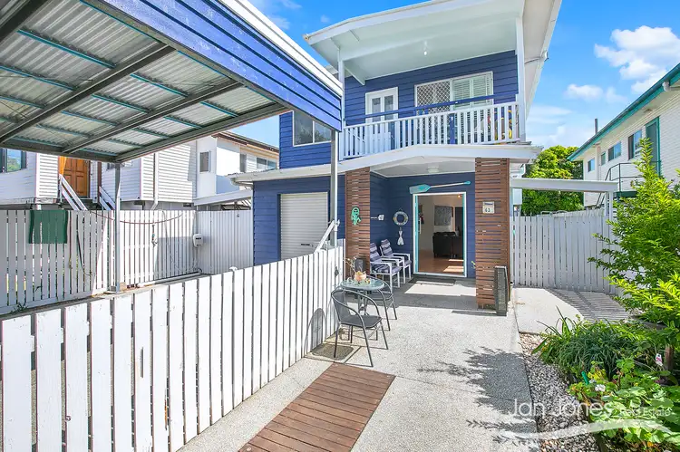 63 Longland St, Redcliffe QLD 4020