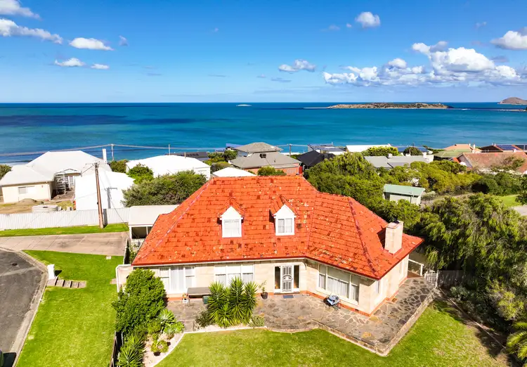 18 View Rd, Mccracken SA 5211