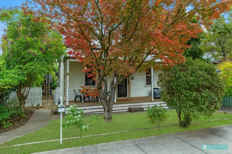 14 Rowcliffe St, Quarry Hill VIC 3550