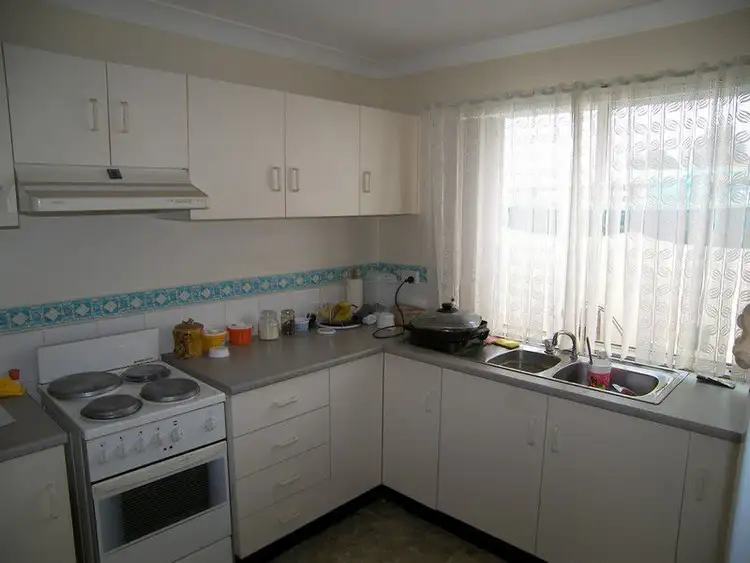 Sixth view of Homely unit listing, 2/34 Dragon Street, Warwick QLD 4370