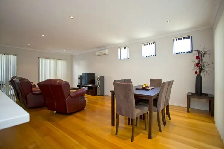 Sixth view of Homely house listing, 2/52 Spinnaker Heights, Yangebup WA 6164