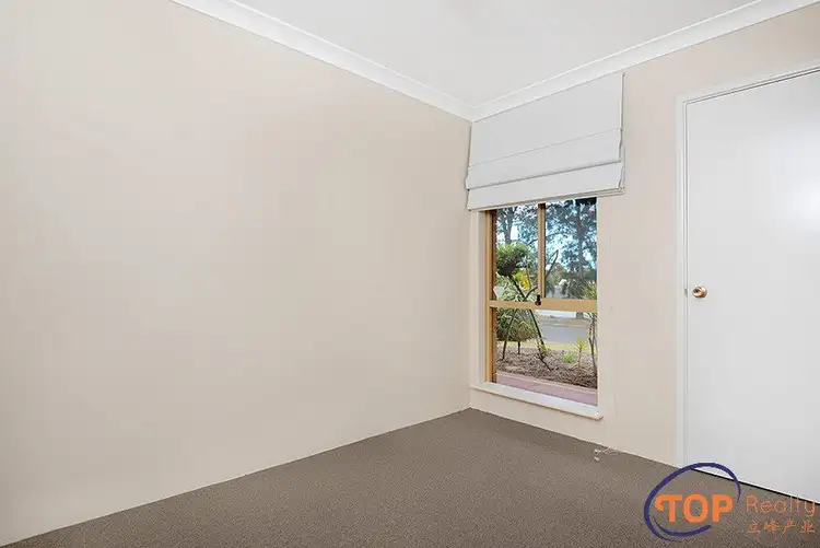 Sixth view of Homely semi-detached listing, 52B Hawford Way, Willetton WA 6155