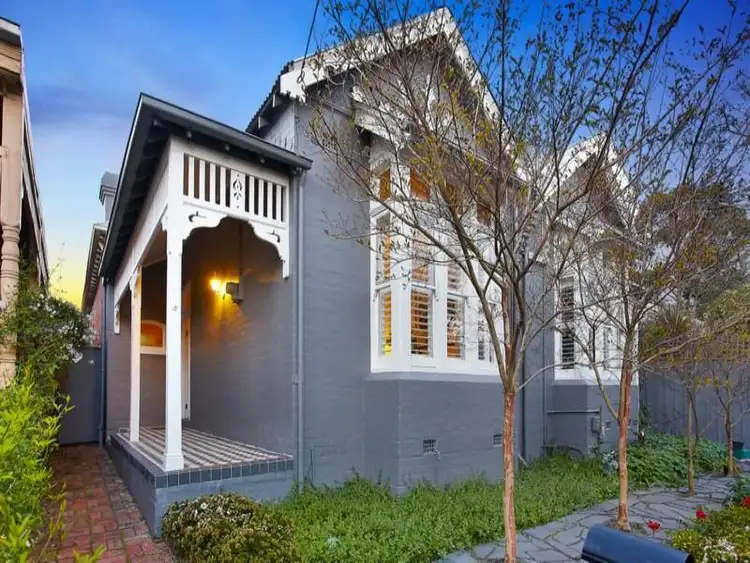 18 Rockbrook Road, St Kilda East VIC 3183