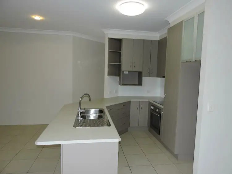 Fifth view of Homely unit listing, 2/193 Ogilvie Road, Warwick QLD 4370