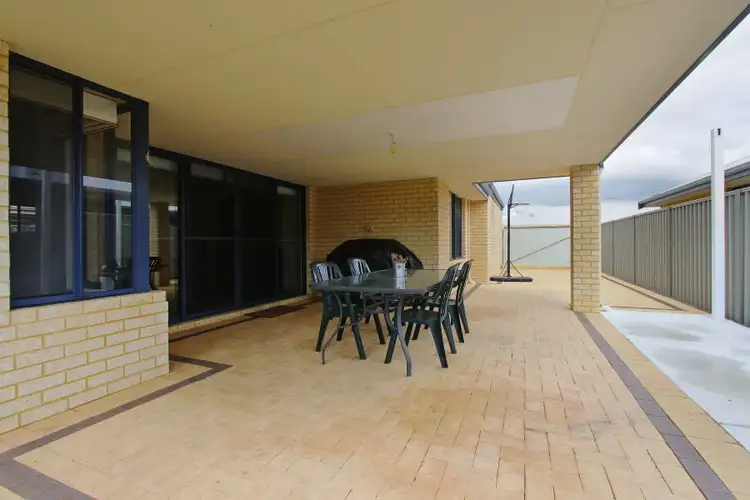 Fifth view of Homely house listing, 7 Bluebeech Way, Piara Waters WA 6112