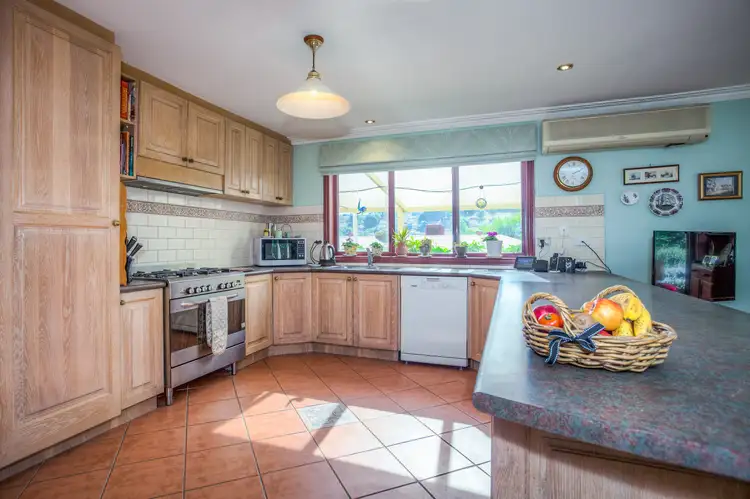 32 Frith Road, Gisborne VIC 3437