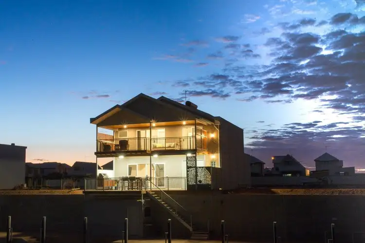 15 Dugong Cl, Exmouth WA 6707