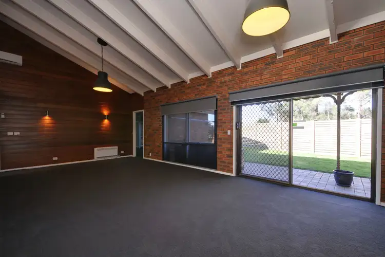 Fifth view of Homely house listing, 2 Fernlea St, Traralgon VIC 3844