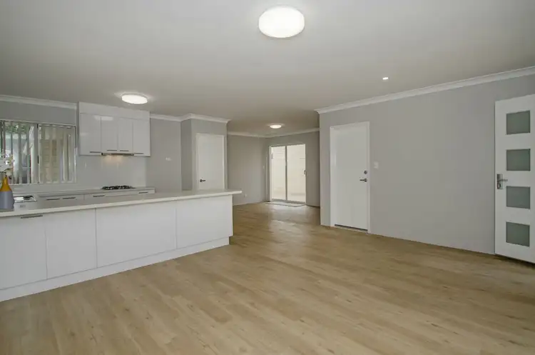 Sixth view of Homely unit listing, PL2/14 Ambrose Green, Pelican Point WA 6230