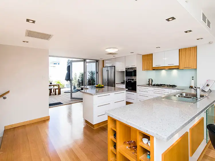 Fifth view of Homely unit listing, 10/4 Torcello Mews, Mandurah WA 6210