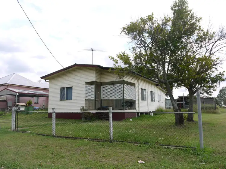 40 Nimmo Street, Booval QLD 4304