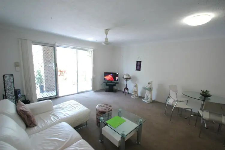 Second view of Homely unit listing, 2/5 Angie Court, Mermaid Waters QLD 4218