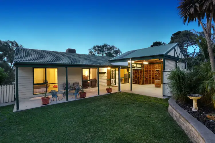 51 Johns Crescent, Mount Evelyn VIC 3796