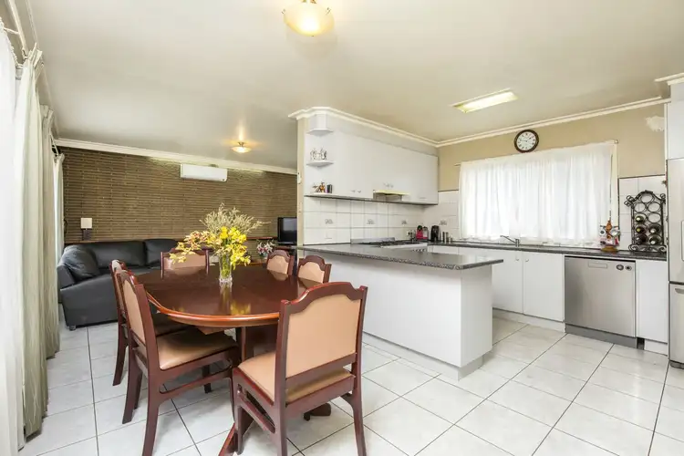 Fourth view of Homely house listing, 28 The Crossway South, Avondale Heights VIC 3034