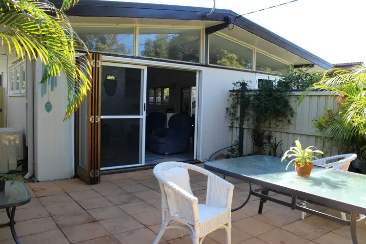 19 Belvedere Street, Clontarf QLD 4019