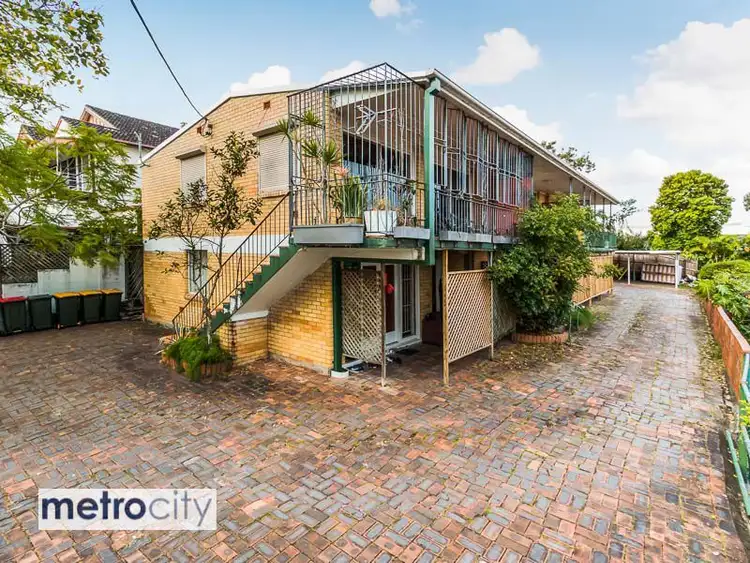 2/21 Derby Street, Highgate Hill QLD 4101