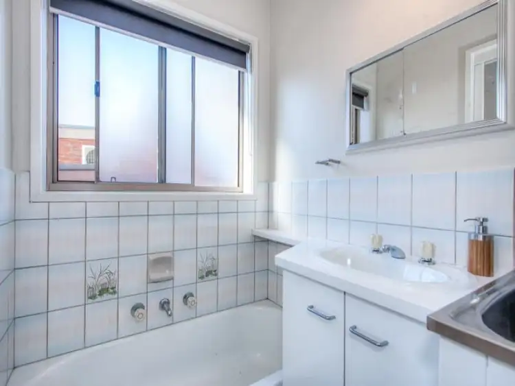 Fifth view of Homely unit listing, 3/36 Stephen Street, Gisborne VIC 3437