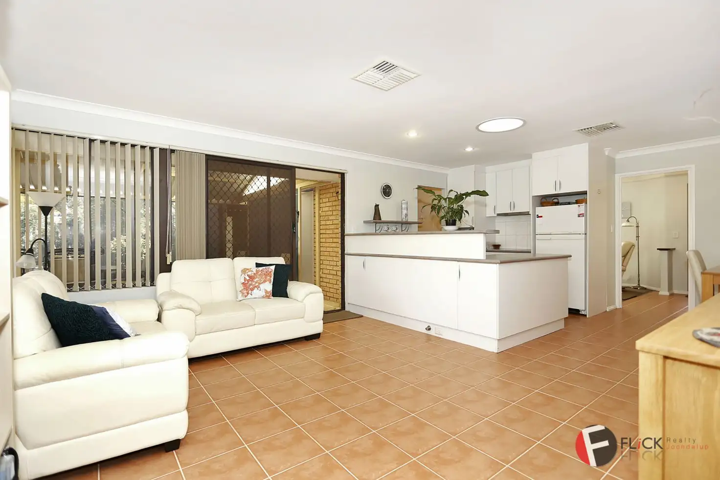 Main view of Homely house listing, 5 Geelong Close, Beldon WA 6027
