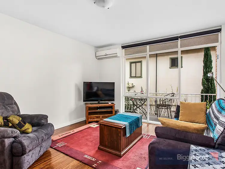 18/3-5 Lewis Street, Kingsville VIC 3012