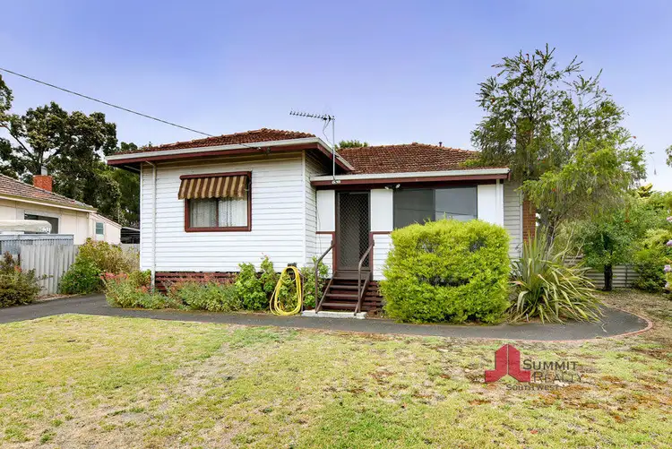 12 Doyle Street, Collie WA 6225
