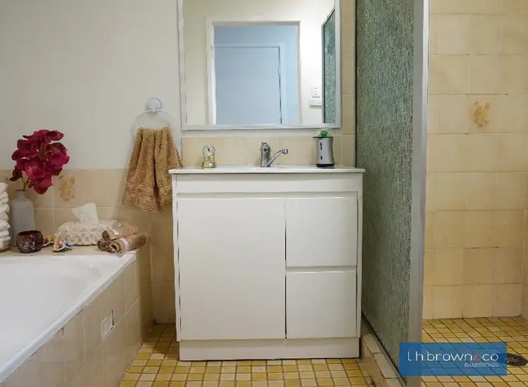 Sixth view of Homely townhouse listing, 4/29 Blackwood Avenue, Minto NSW 2566