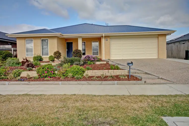 22 Mccallum Dr, Eastwood VIC 3875