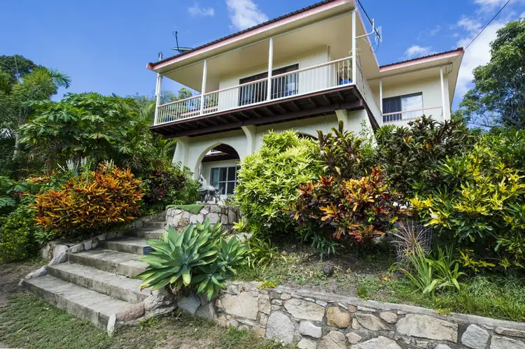 4 Opalia Court, Nelly Bay QLD 4819