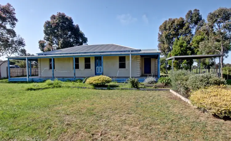 6 Lake Haven Ave, Newlands Arm VIC 3875