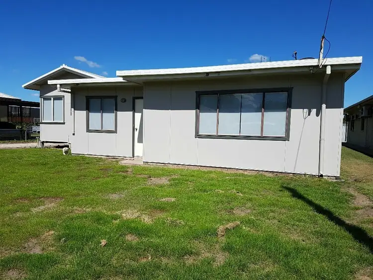 11 Green St, Brandon QLD 4808