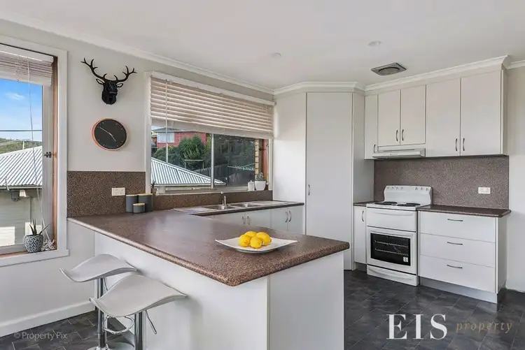 Fourth view of Homely unit listing, 1/7 Wallace Ave, Lenah Valley TAS 7008