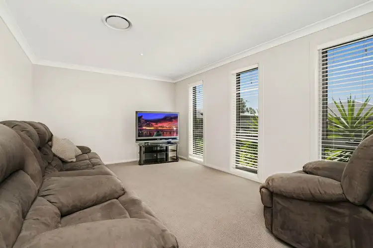 Fifth view of Homely house listing, 53 Fitzwilliam Circuit, Macquarie Hills NSW 2285