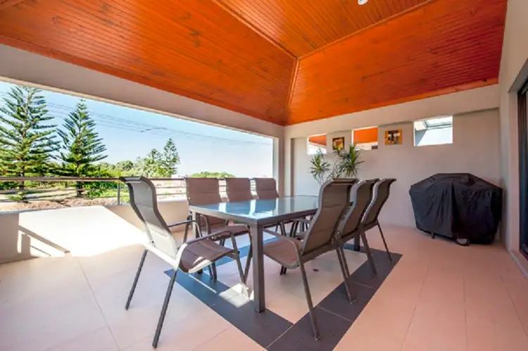 3/2 Hayward Street, South Bunbury WA 6230