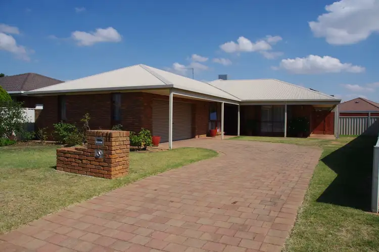 11 Apricot Circuit, Cobram VIC 3644