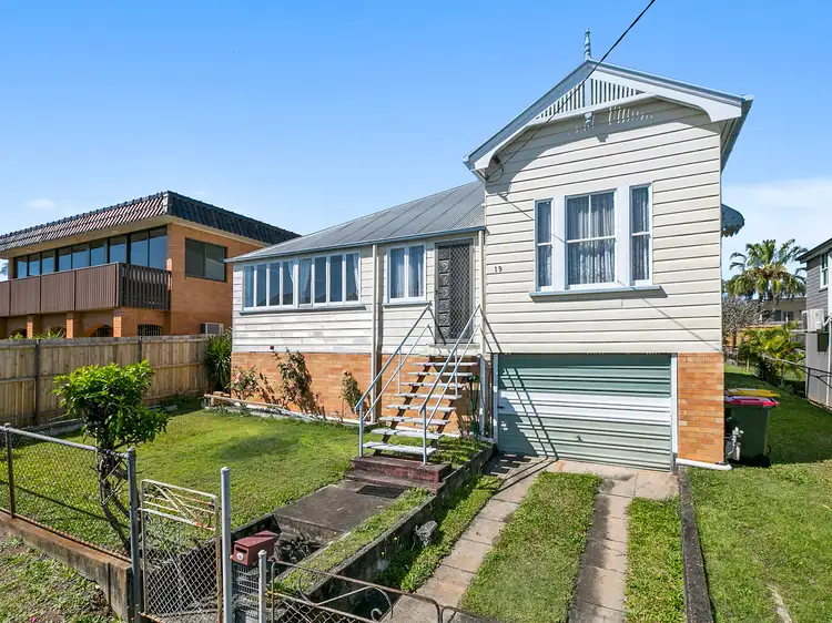 19 Leonard Street, Woolloongabba QLD 4102