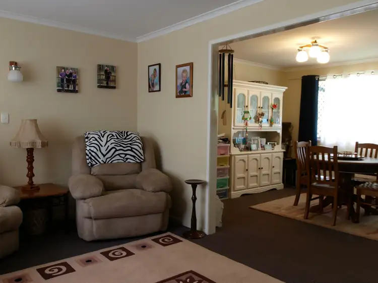 42 Charles Street, Crows Nest QLD 4355