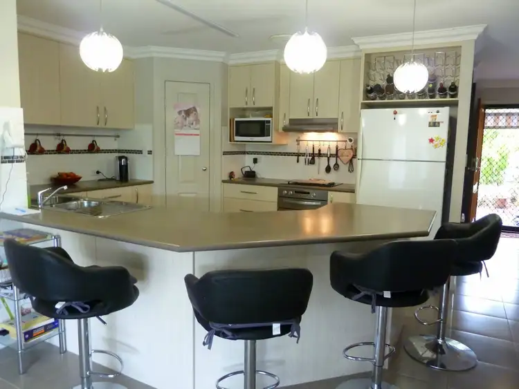 Fifth view of Homely house listing, 8 LEE COURT St, Rothwell QLD 4022