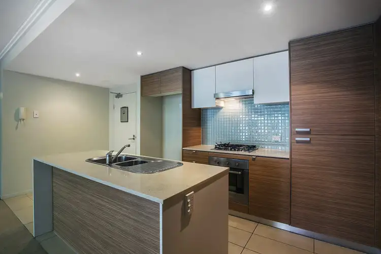 Fourth view of Homely unit listing, 6/154 Musgrave Ave, Southport QLD 4215